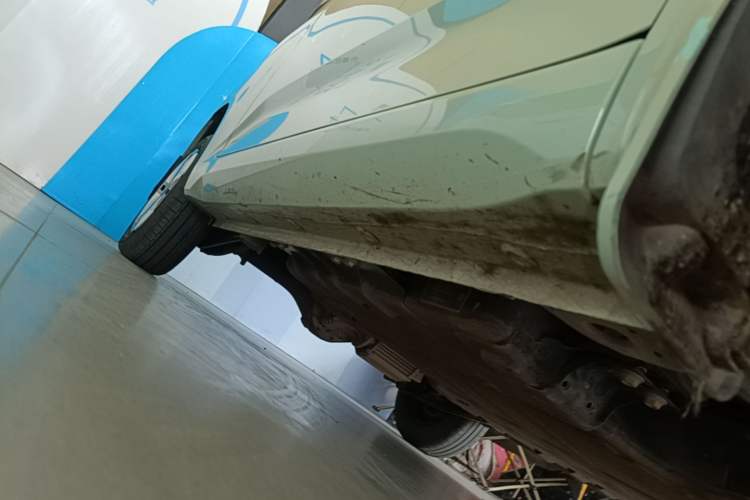 Used Wuling Hongguang MINIEV 2024 3rd Generation 215km Advanced Version Right Side Sill