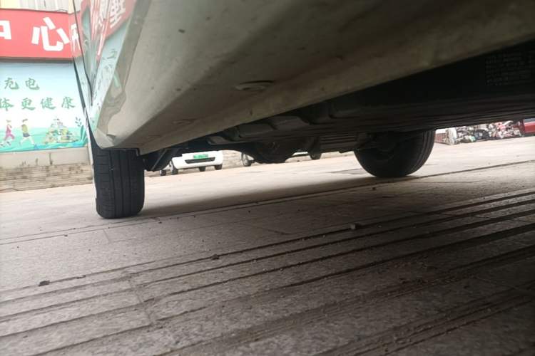 Used Wuling Hongguang MINIEV 2024 3rd Generation 215km Advanced Version Right Side Sill