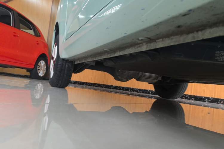 Used Wuling Hongguang MINIEV 2024 3rd Generation 215km Advanced Version Right Side Sill