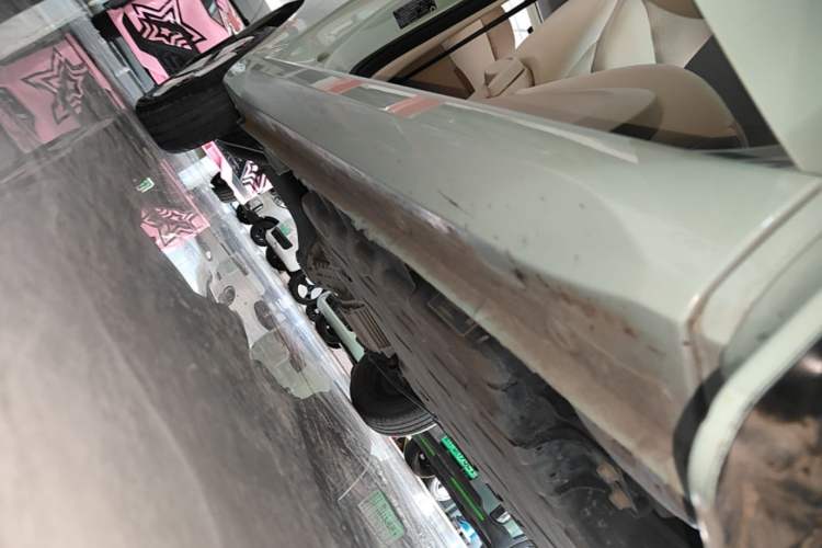 Used Wuling Hongguang MINIEV 2024 3rd Generation 215km Advanced Version Right Side Sill