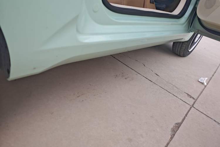 Used Wuling Hongguang MINIEV 2024 3rd Generation 215km Youth Edition Right Side Sill