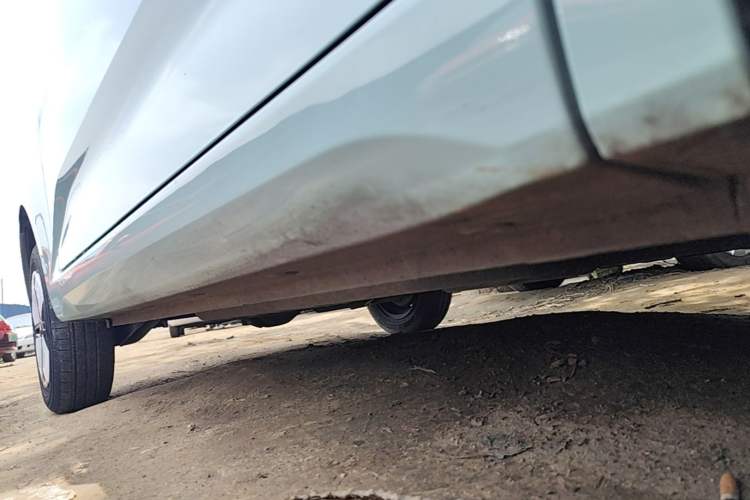 Used Wuling Hongguang MINIEV 2024 3rd Generation 215km Advanced Version Right Side Sill