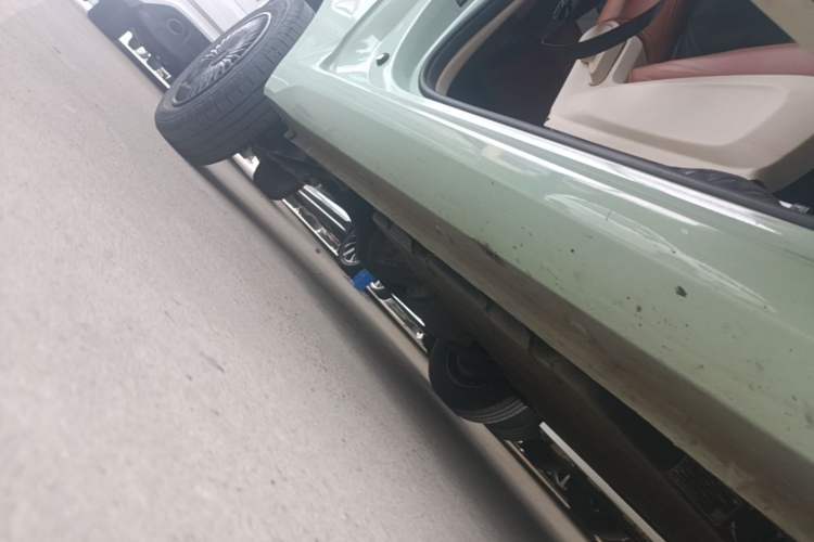 Used Wuling Hongguang MINIEV 2024 3rd Generation 215km Youth Edition Right Side Sill
