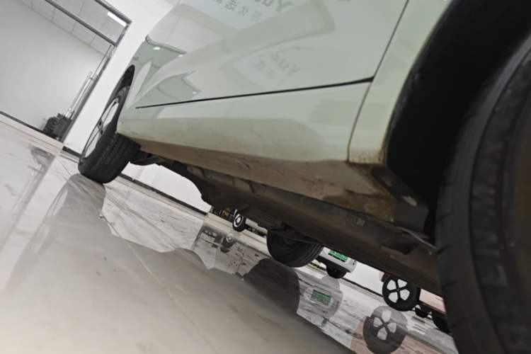 Used Wuling Hongguang MINIEV 2024 3rd Generation 215km Advanced Version Right Side Sill