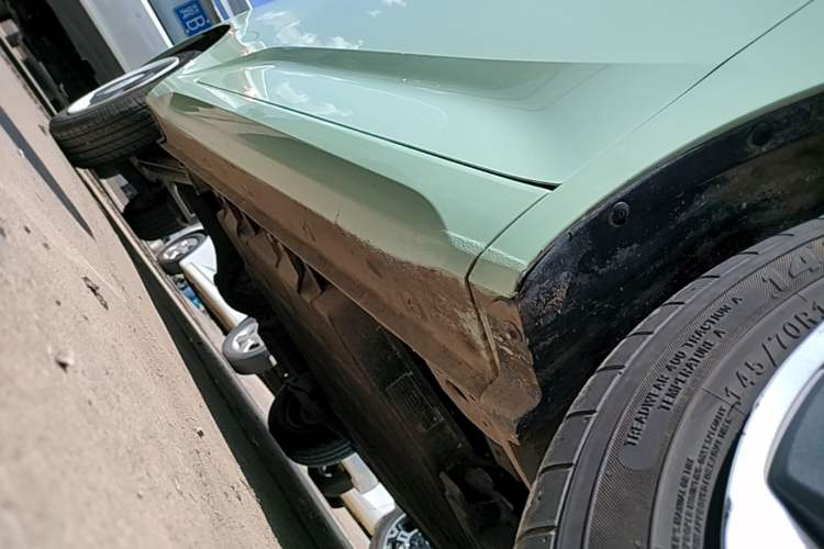 Used Wuling Hongguang MINIEV 2024 3rd Generation 215km Youth Edition Right Side Sill