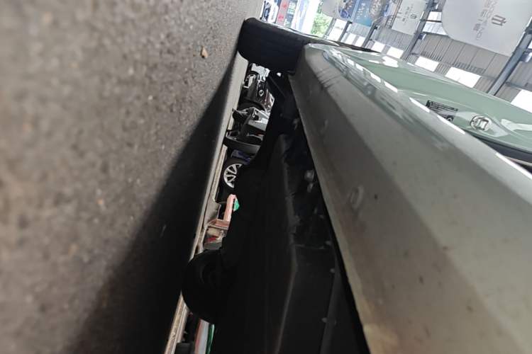 Used Wuling Hongguang MINIEV 2024 3rd Generation 215km Advanced Version Right Side Sill