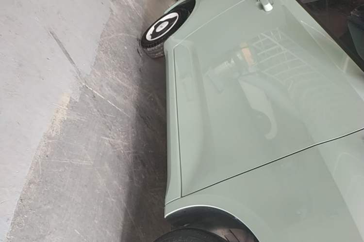 Used Wuling Hongguang MINIEV 2024 3rd Generation 215km Youth Edition Right Side Sill