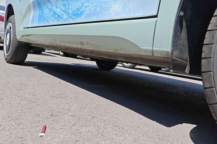 Used Wuling Hongguang MINIEV 2024 3rd Generation 215km Youth Edition Right Side Sill