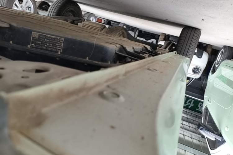 Used Wuling Hongguang MINIEV 2024 3rd Generation 215km Youth Edition Right Side Sill