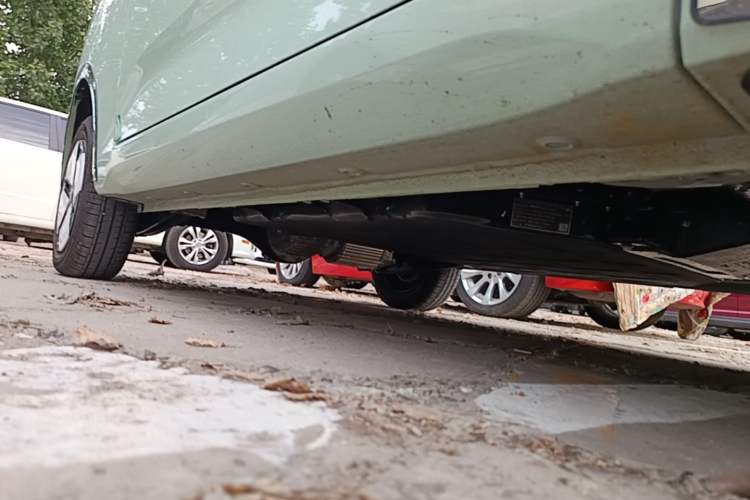 Used Wuling Hongguang MINIEV 2024 3rd Generation 215km Advanced Version Right Side Sill
