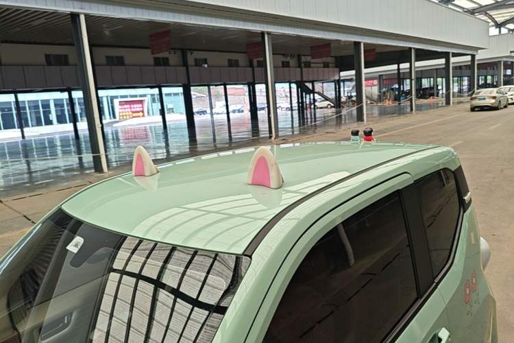 Used Wuling Hongguang MINIEV 2024 3rd Generation 215km Youth Edition Roof
