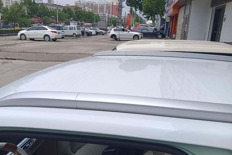 Used Wuling Hongguang MINIEV 2024 3rd Generation 215km Advanced Version Roof