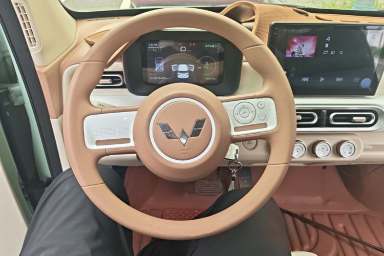 Used Wuling Hongguang MINIEV 2024 3rd Generation 215km Youth Edition Steering Wheel