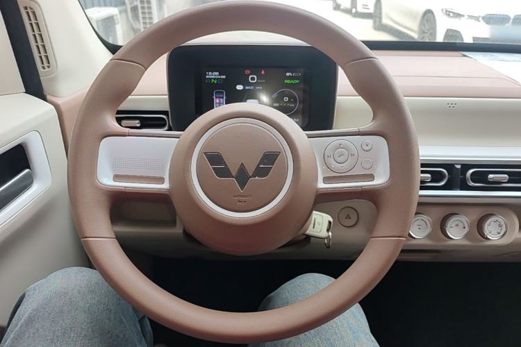Used Wuling Hongguang MINIEV 2024 Third Generation 120 km Steering Wheel
