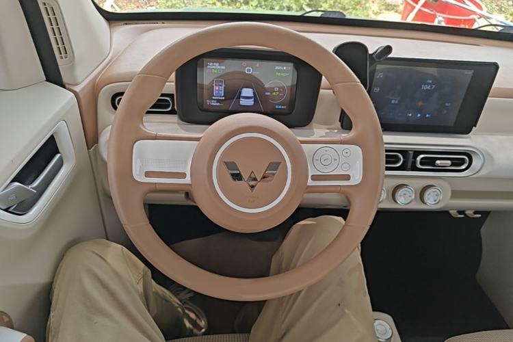 Used Wuling Hongguang MINIEV 2024 3rd Generation 215km Advanced Version Steering Wheel