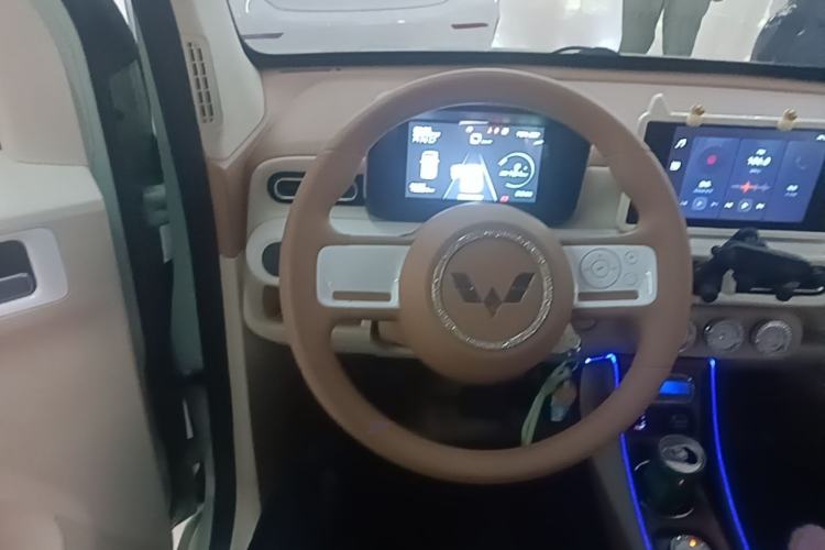 Used Wuling Hongguang MINIEV 2024 3rd Generation 215km Advanced Version Steering Wheel