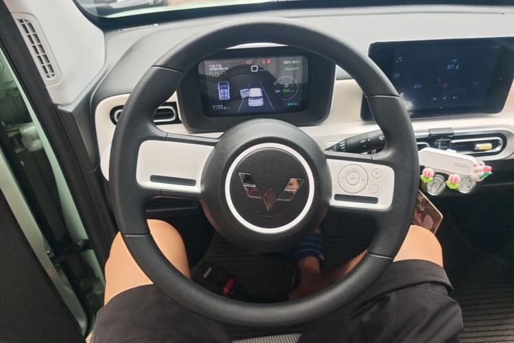 Used Wuling Hongguang MINIEV 2024 3rd Generation 215km Advanced Version Steering Wheel