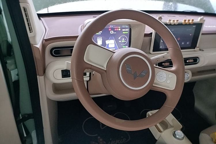 Used Wuling Hongguang MINIEV 2024 3rd Generation 170 km Steering Wheel