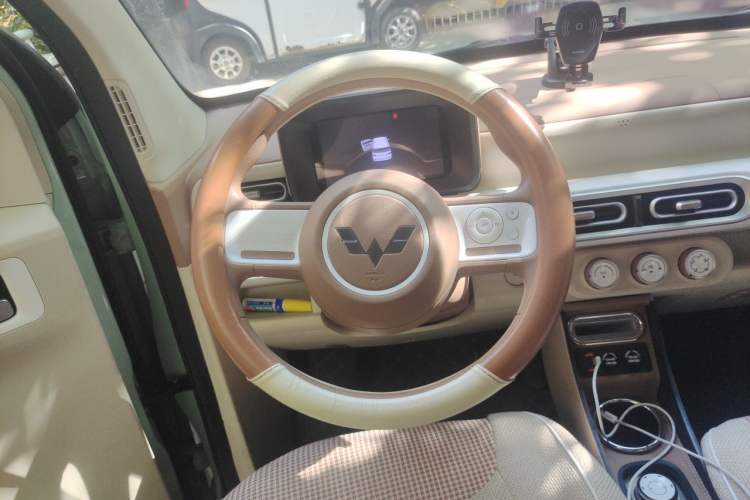 Used Wuling Hongguang MINIEV 2024 3rd Generation 215km Youth Edition Steering Wheel