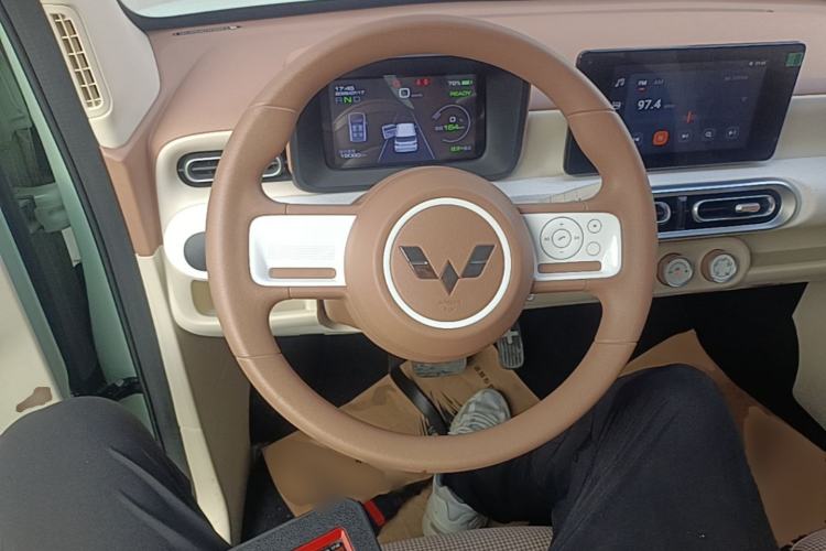 Used Wuling Hongguang MINIEV 2024 3rd Generation 215km Advanced Version Steering Wheel