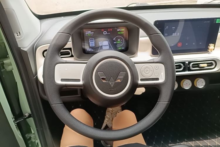 Used Wuling Hongguang MINIEV 2024 3rd Generation 215km Advanced Version Steering Wheel