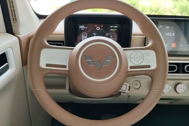 Used Wuling Hongguang MINIEV 2024 3rd Generation 170 km Steering Wheel