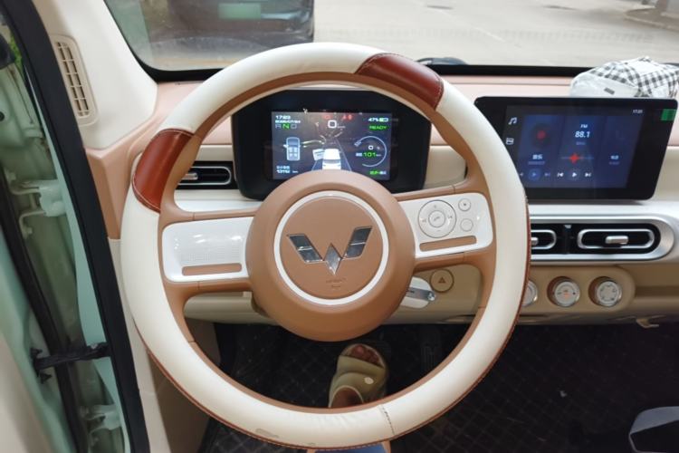 Used Wuling Hongguang MINIEV 2024 3rd Generation 215km Advanced Version Steering Wheel