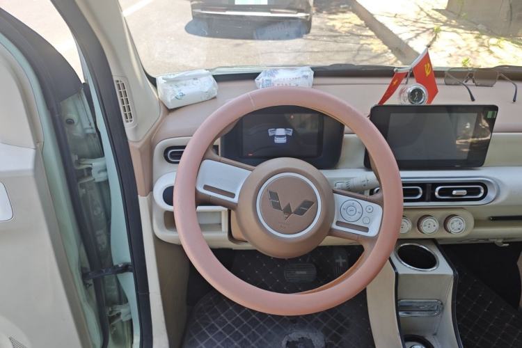 Used Wuling Hongguang MINIEV 2024 3rd Generation 170 km Steering Wheel