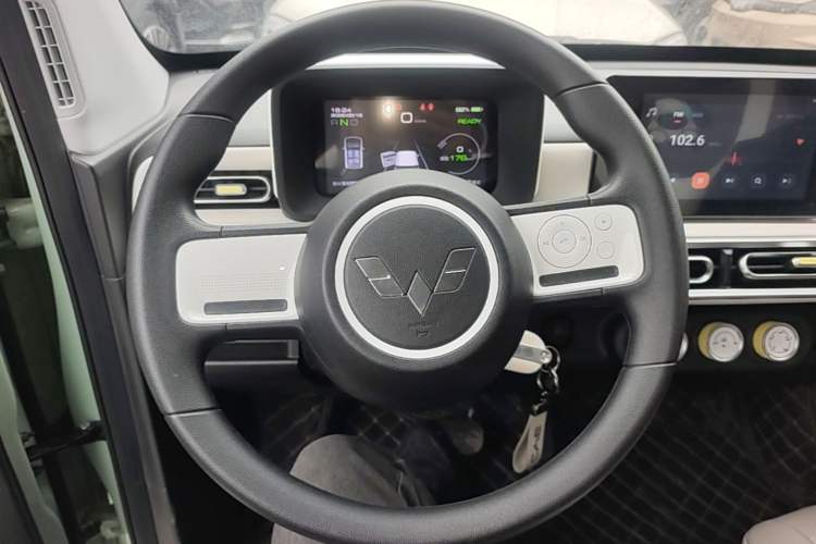 Used Wuling Hongguang MINIEV 2024 3rd Generation 215km Advanced Version Steering Wheel