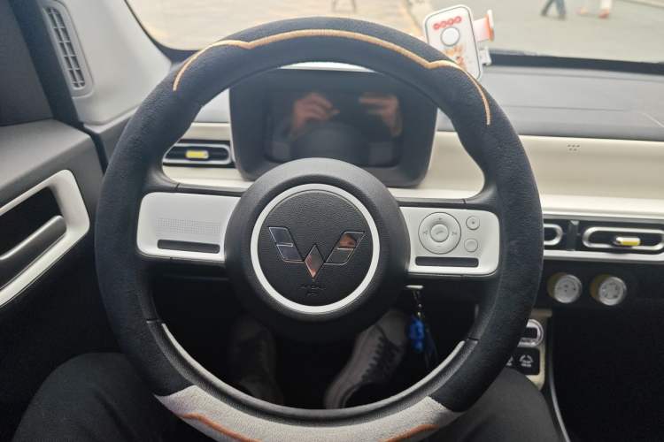 Used Wuling Hongguang MINIEV 2024 3rd Generation 215km Youth Edition Steering Wheel