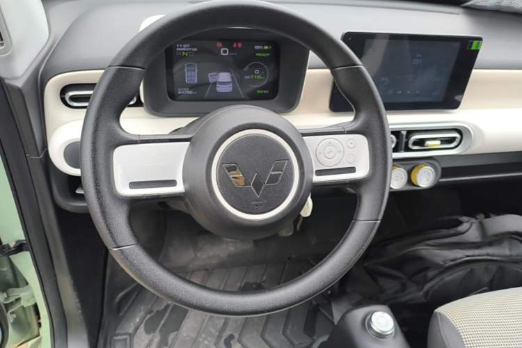 Used Wuling Hongguang MINIEV 2024 3rd Generation 215km Advanced Version Steering Wheel