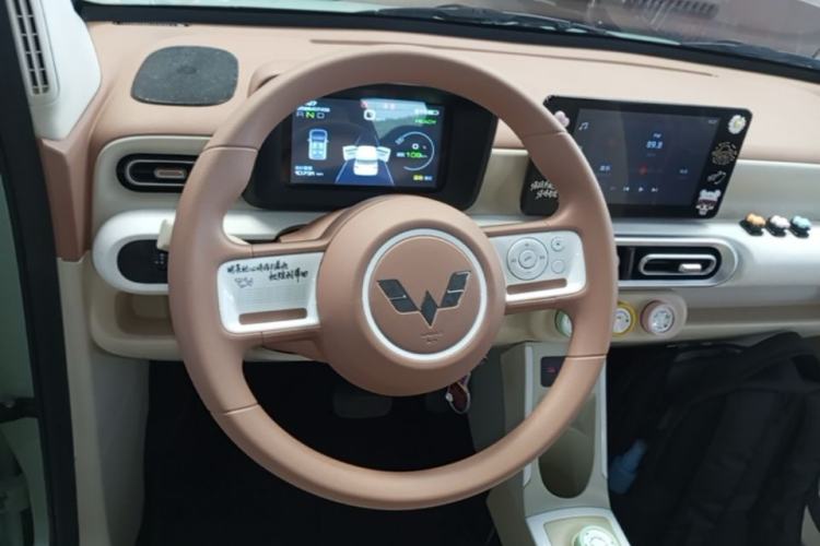 Used Wuling Hongguang MINIEV 2024 3rd Generation 215km Youth Edition Steering Wheel