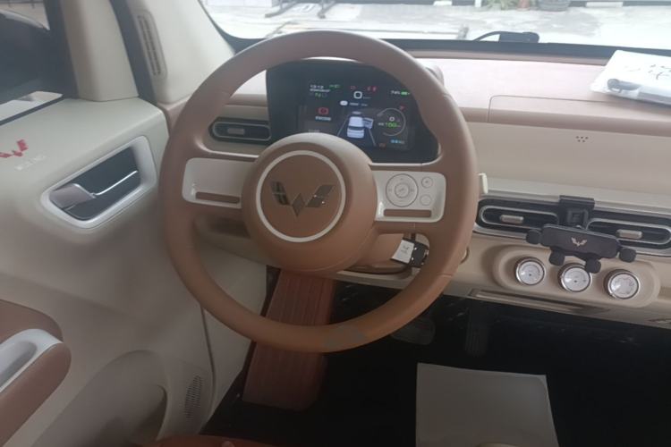 Used Wuling Hongguang MINIEV 2024 3rd Generation 215km Youth Edition Steering Wheel