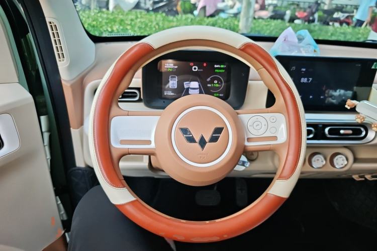 Used Wuling Hongguang MINIEV 2024 3rd Generation 215km Advanced Version Steering Wheel