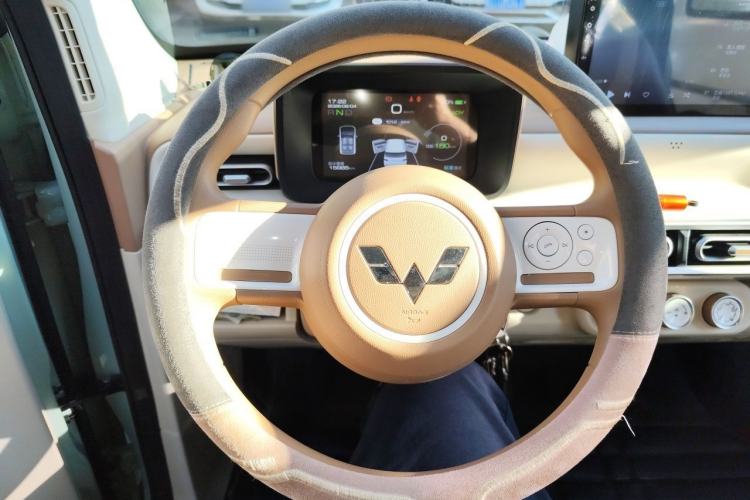 Used Wuling Hongguang MINIEV 2024 3rd Generation 215km Youth Edition Steering Wheel