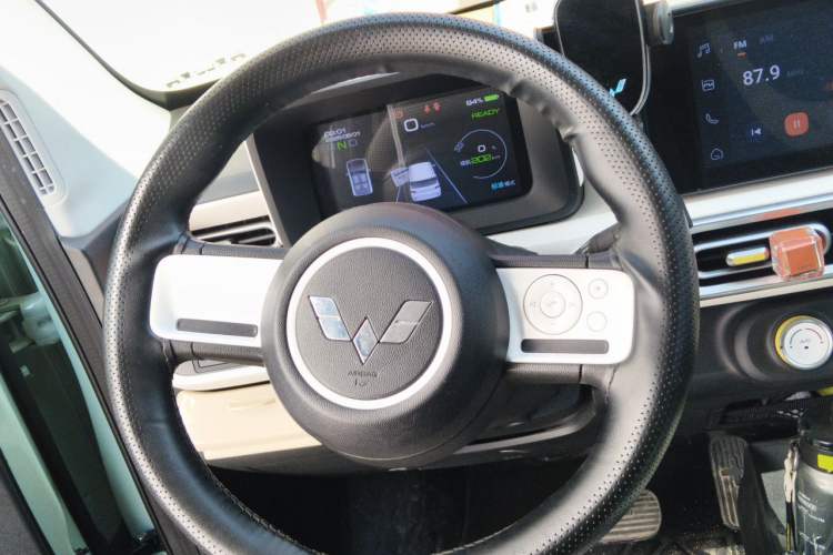Used Wuling Hongguang MINIEV 2024 3rd Generation 215km Advanced Version Steering Wheel