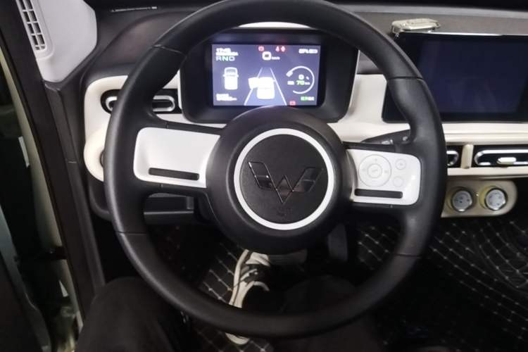 Used Wuling Hongguang MINIEV 2024 3rd Generation 215km Advanced Version Steering Wheel