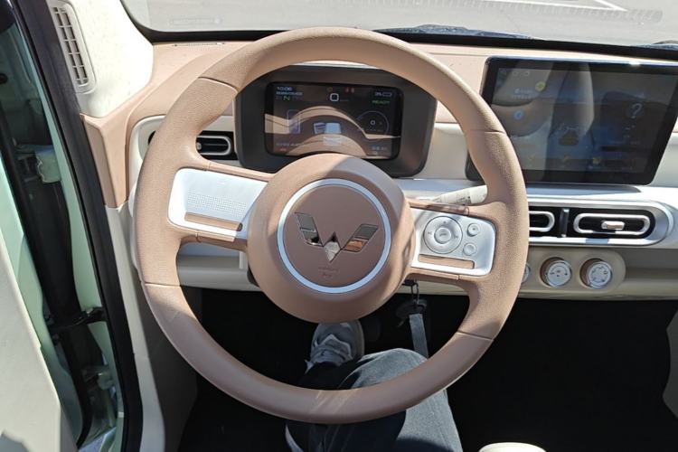 Used Wuling Hongguang MINIEV 2024 3rd Generation 215km Youth Edition Steering Wheel