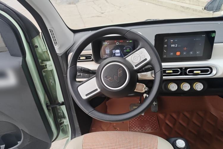 Used Wuling Hongguang MINIEV 2024 3rd Generation 170 km Steering Wheel