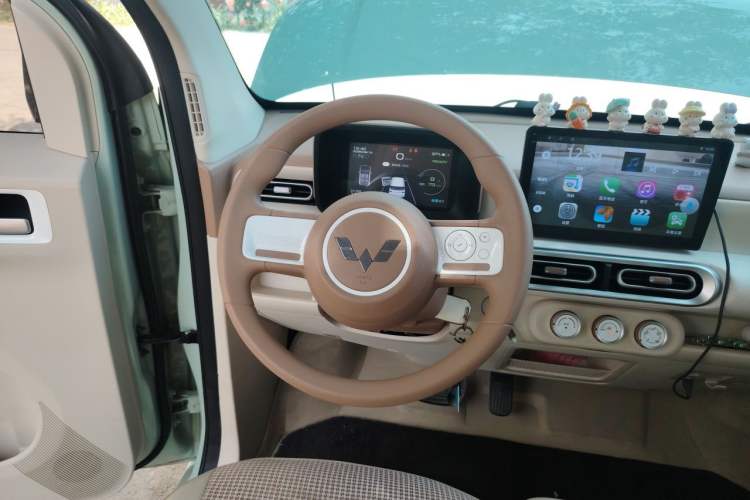 Used Wuling Hongguang MINIEV 2024 3rd Generation 215km Youth Edition Steering Wheel