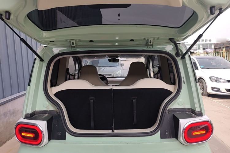 Used Wuling Hongguang MINIEV 2024 Third Generation 120 km Trunk