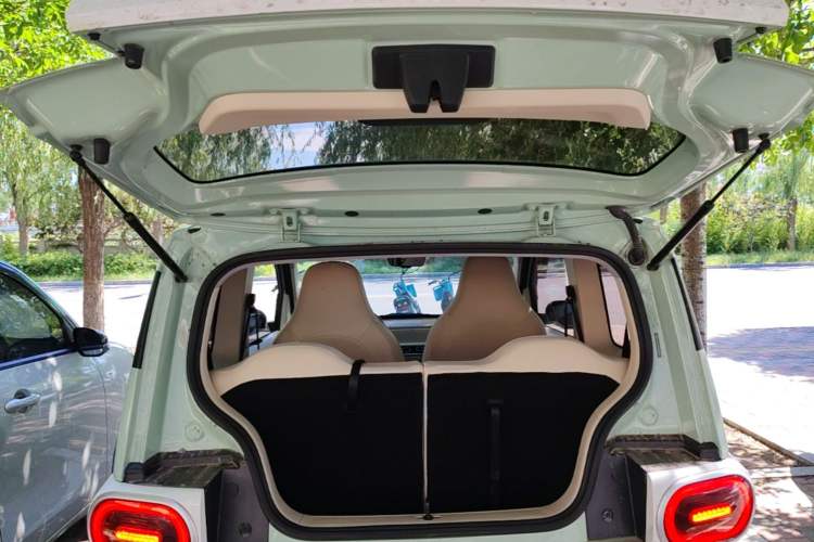 Used Wuling Hongguang MINIEV 2024 3rd Generation 215km Youth Edition Trunk