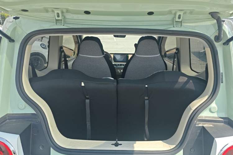 Used Wuling Hongguang MINIEV 2024 3rd Generation 215km Advanced Version Trunk