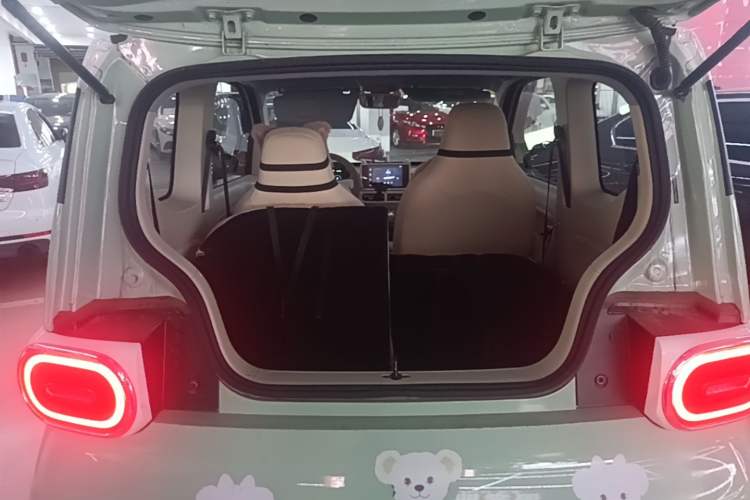 Used Wuling Hongguang MINIEV 2024 3rd Generation 215km Advanced Version Trunk