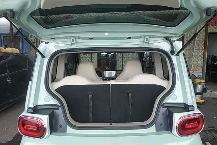 Used Wuling Hongguang MINIEV 2024 3rd Generation 215km Advanced Version Trunk