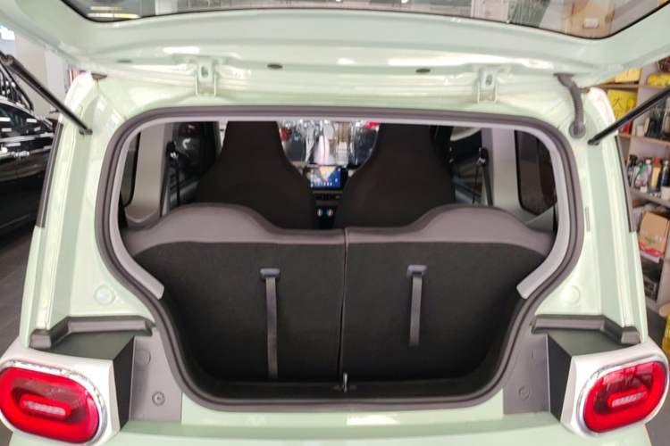 Used Wuling Hongguang MINIEV 2024 3rd Generation 215km Advanced Version Trunk