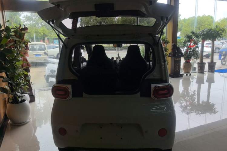 Used Wuling Hongguang MINIEV 2024 3rd Generation 215km Advanced Version Trunk