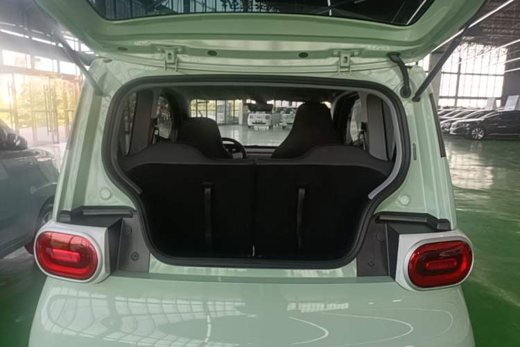 Used Wuling Hongguang MINIEV 2024 3rd Generation 215km Youth Edition Trunk