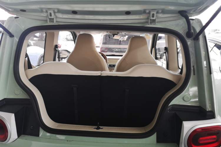 Used Wuling Hongguang MINIEV 2024 3rd Generation 215km Youth Edition Trunk