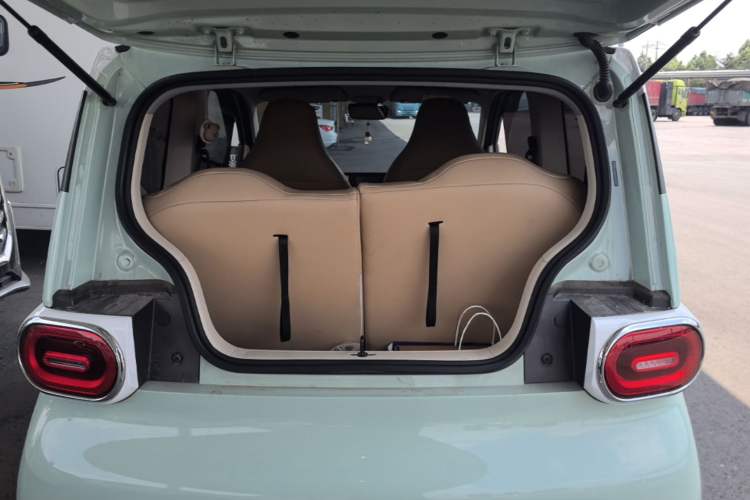 Used Wuling Hongguang MINIEV 2024 3rd Generation 215km Advanced Version Trunk